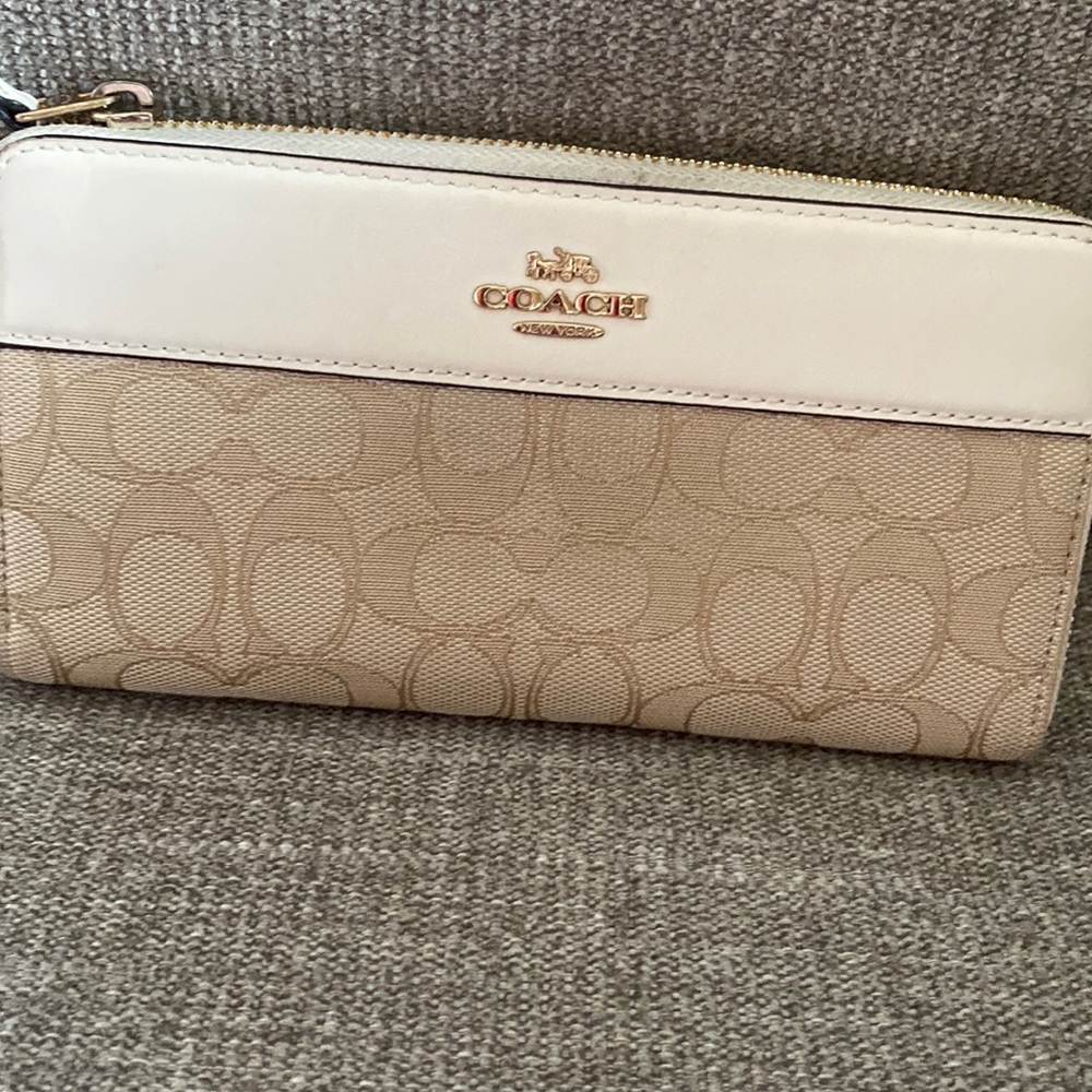 Coach wallet